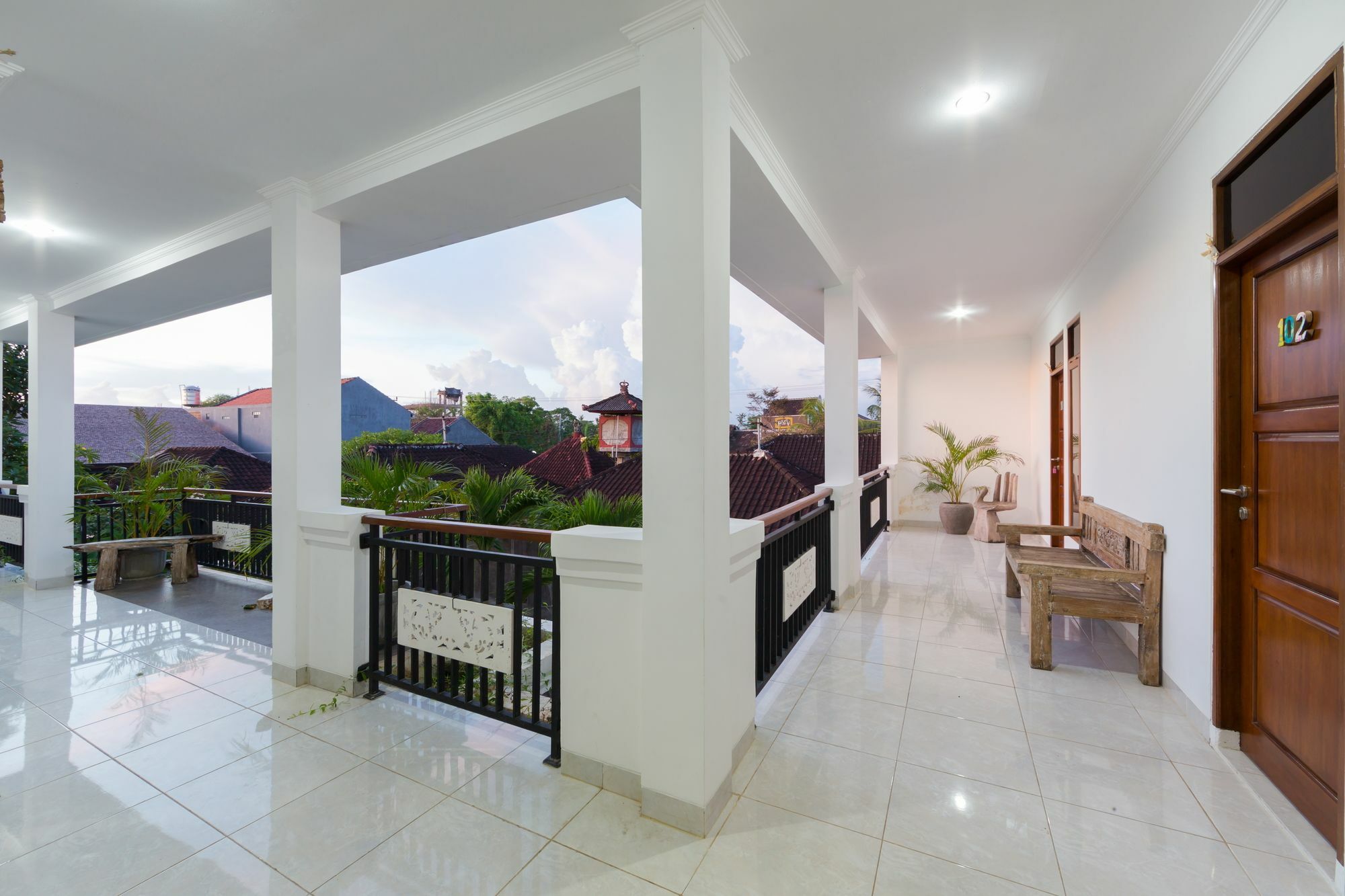 Bening House And Spa Seminyak Exterior foto