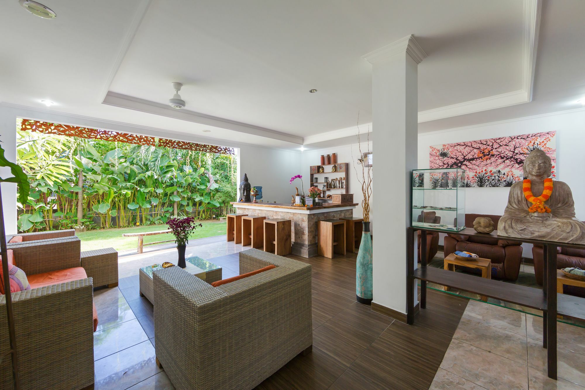 Bening House And Spa Seminyak Exterior foto