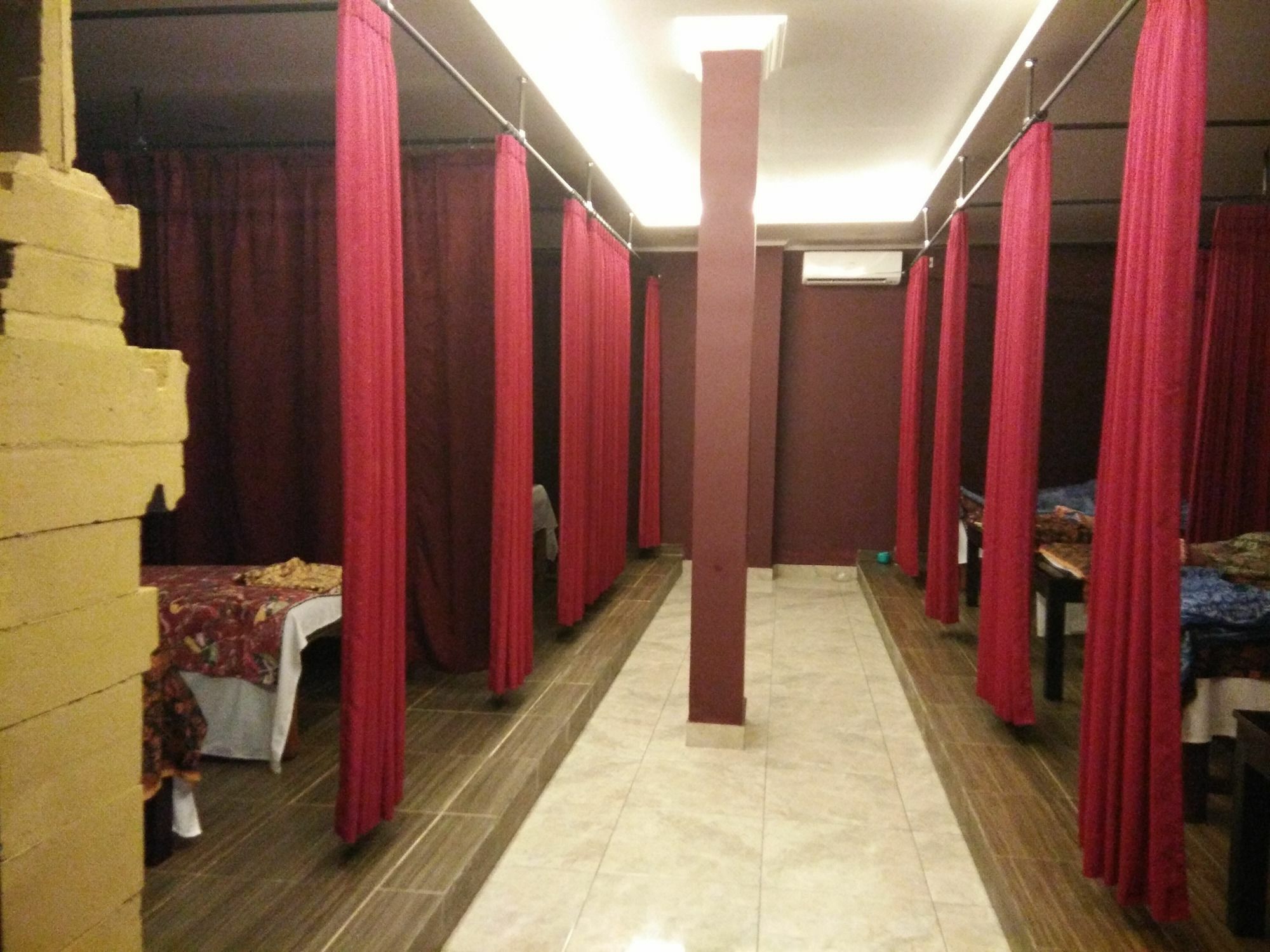 Bening House And Spa Seminyak Exterior foto